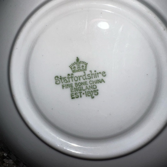 Vintage Staffordshire Fine Bone China Teacup & Saucer – England - Picture 3 of 8